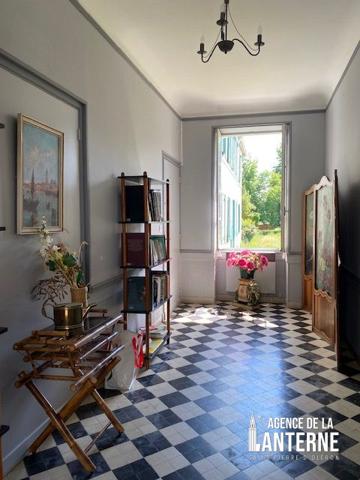 MAISON BOURGEOISE EN PIERRE DE 368 M² SUR UN TERRAIN DE 1150 M² environ