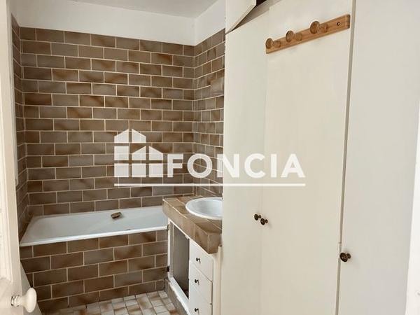 Location Appartement 2 pièces 51.94 m² - 3 AVENUE DES TERNES Paris 75017