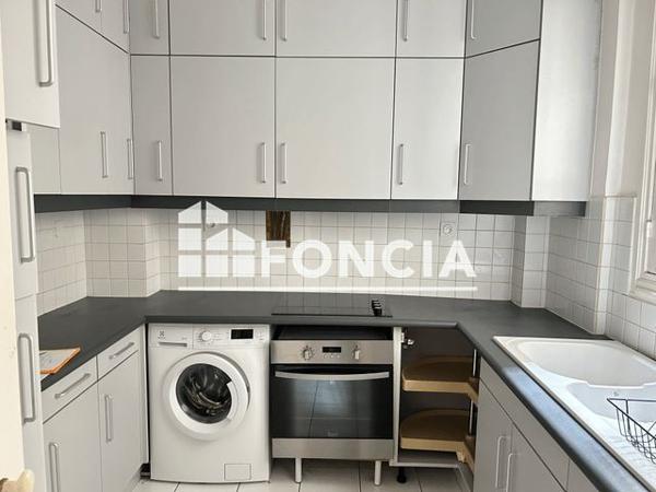 Location Appartement 2 pièces 51.94 m² - 3 AVENUE DES TERNES Paris 75017