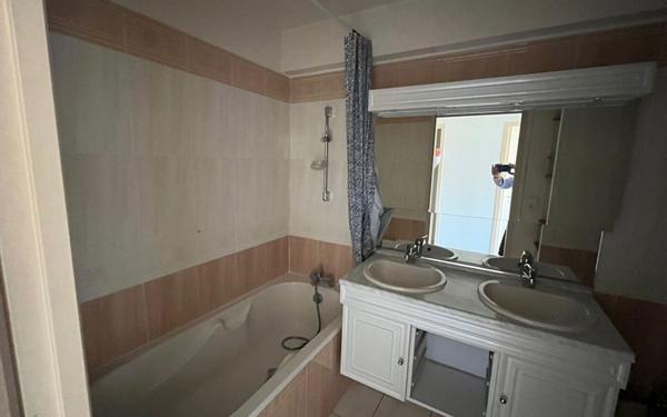 Appartement à louer    3 pièces • 87 m2 Castres