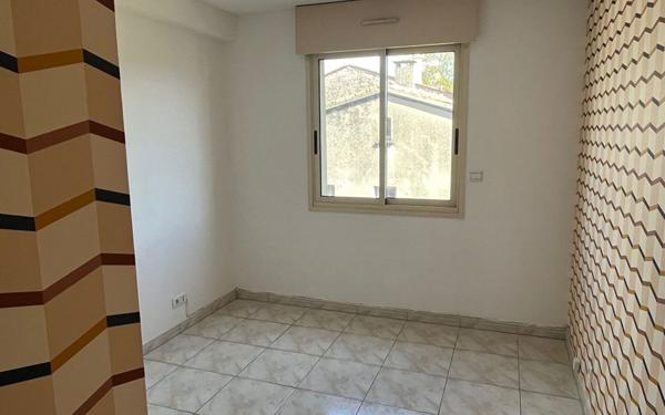 Appartement à louer    3 pièces • 87 m2 Castres