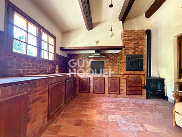 Maison Le Thor 210 m² sur 2246 m² de terrain en campagne