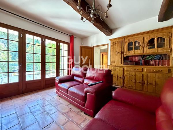 Maison Le Thor 210 m² sur 2246 m² de terrain en campagne