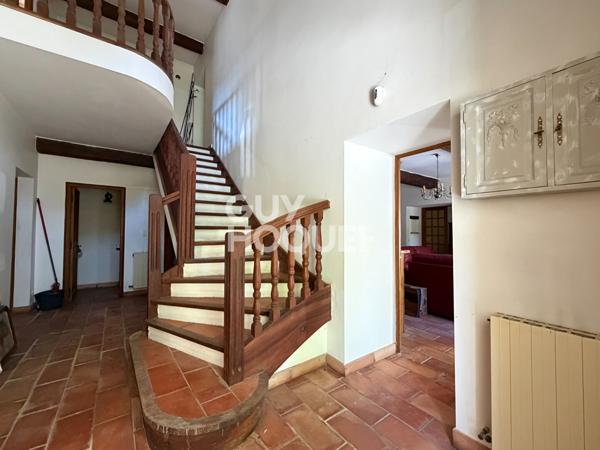 Maison Le Thor 210 m² sur 2246 m² de terrain en campagne