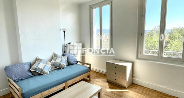 Location Studio meublé 30 m² - Saint-étienne 42000