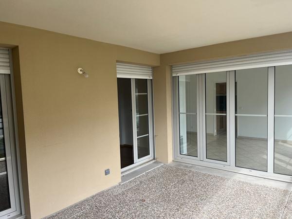 COMBS LA VILLE : appartement de 3 pièces (64 m²) à louer