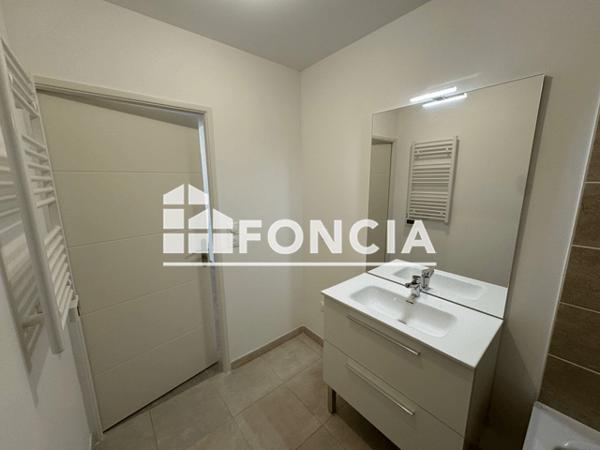 Location Appartement 3 pièces 60.73 m² - 12 RUE NOTRE DAME DE LA ROSE Lambesc 13410