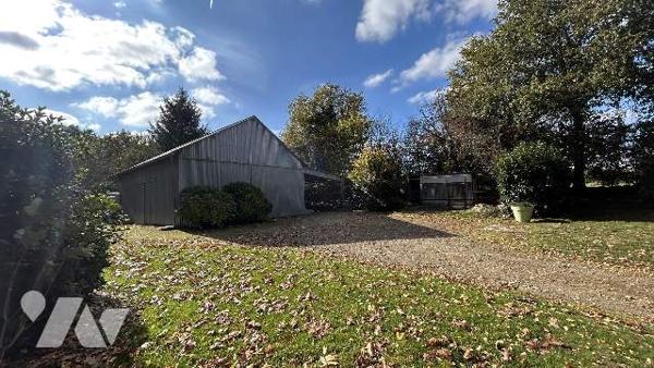 Terrain de loisir 4443 m² avec hangar, eau, élec