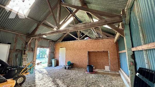 Terrain de loisir 4443 m² avec hangar, eau, élec