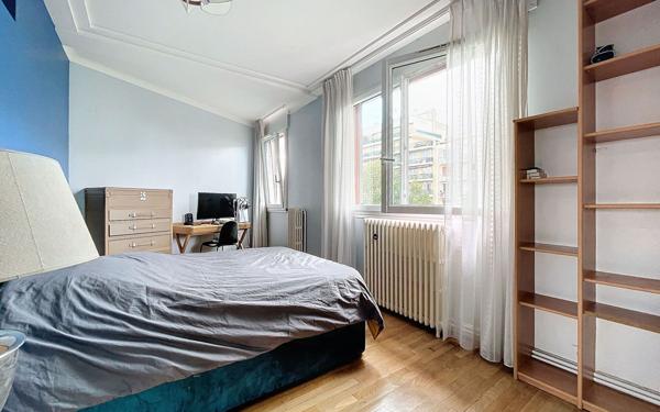 Appartement à vendre    6 pièces • 141,18 m2 Bourg-la-Reine