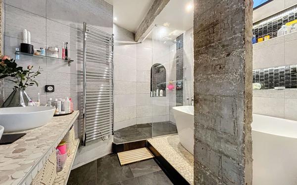 Appartement à vendre    6 pièces • 141,18 m2 Bourg-la-Reine