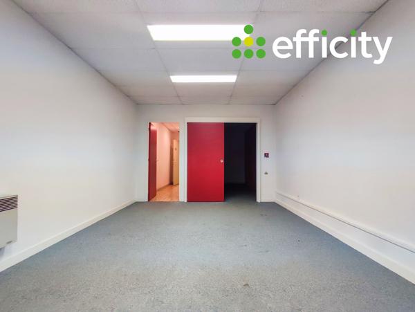 Local Commercial 5 pièces - 550 m²