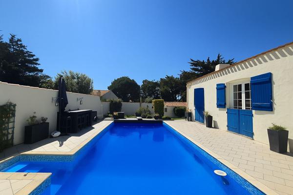 Propriété de charme avec dépendance et piscine_ LA CHAUME