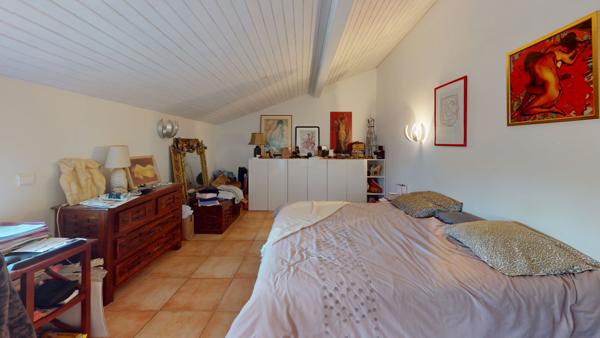 PUJAUDRAN - Villa T6 - 170m2 5 chambres avec piscine et double garage sur 4100m²