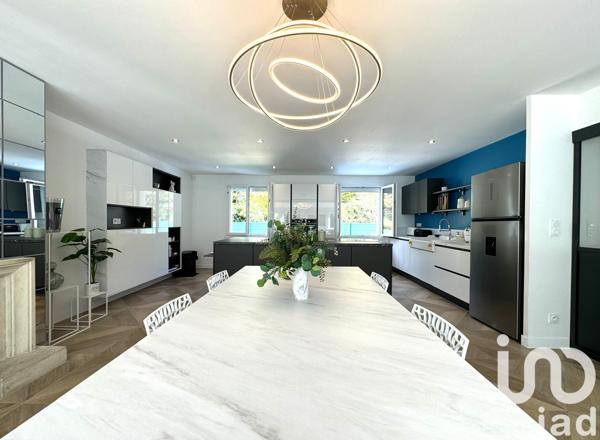 Maison à vendre 7 pièces 165 m² Lissieu