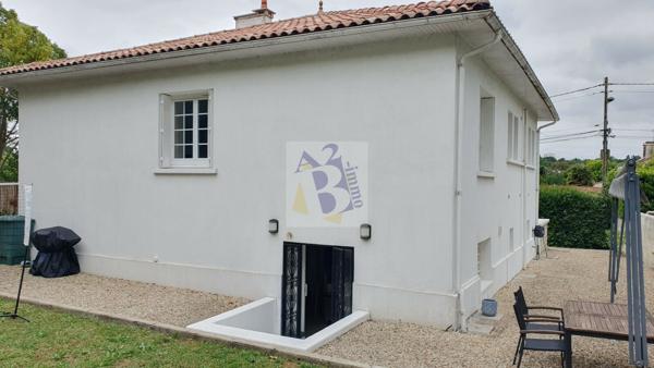 Vente maison de ville Angouleme (16000), 153.00m² avec 6 pièce(s) dont 3 chambre(s). Agence Allard Brimeaud