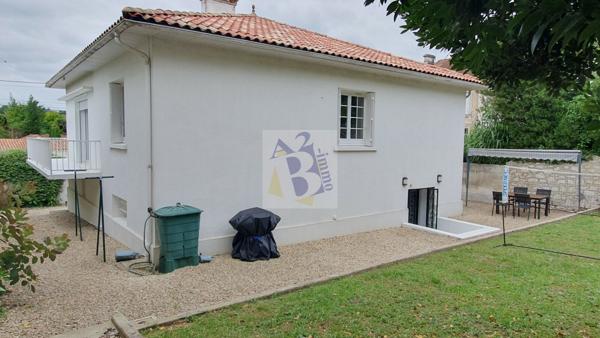 Vente maison de ville Angouleme (16000), 153.00m² avec 6 pièce(s) dont 3 chambre(s). Agence Allard Brimeaud