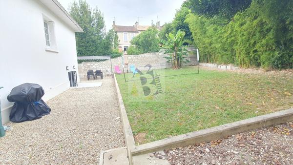 Vente maison de ville Angouleme (16000), 153.00m² avec 6 pièce(s) dont 3 chambre(s). Agence Allard Brimeaud