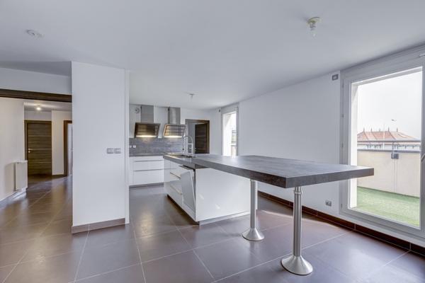 Appartement 5 pièces - 225 m²