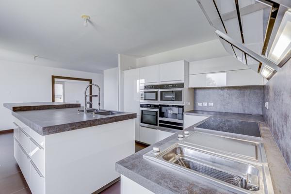 Appartement 5 pièces - 225 m²