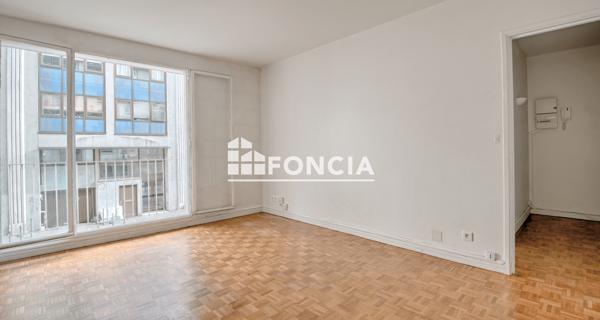 À vendre Studio 33.02 m² - Paris 75014