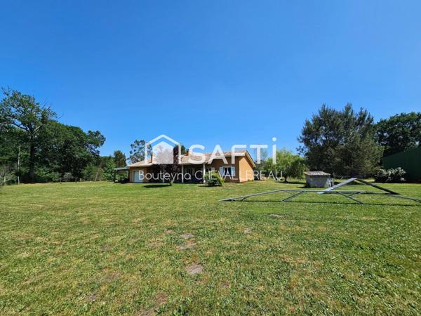 Sur parcelle de 2,5ha, maison avec garage attenant, carport et hangar séparé
