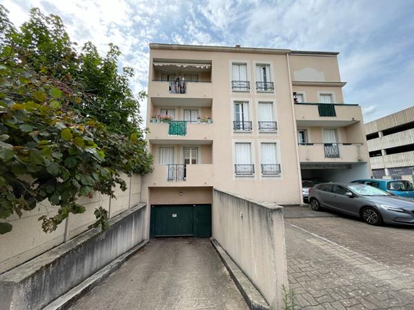 PROCHE GARE DE MELUN - F2 MEUBLÉ en DUPLEX 46 m2 avec box