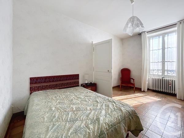 Maison à vendre  6 pièces - 340,06 m2 VOULX - 77