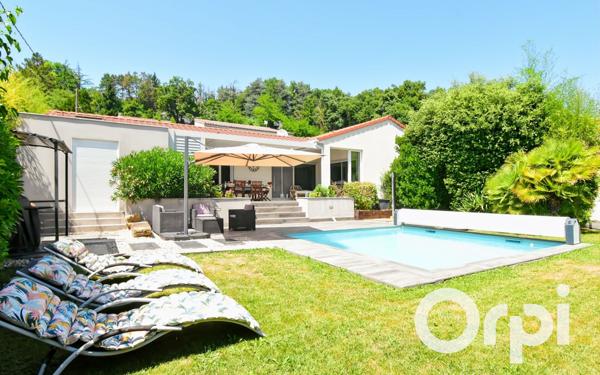 Maison à vendre    6 pièces •  Portes-lès-Valence