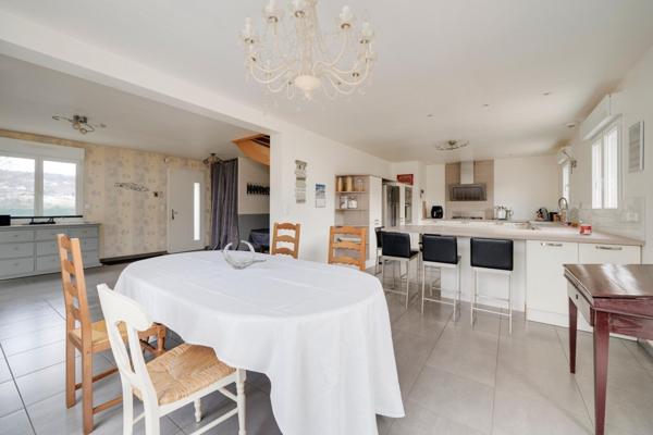 Maison de 160 m², 4 chambres sur une parcelle de 1392m2