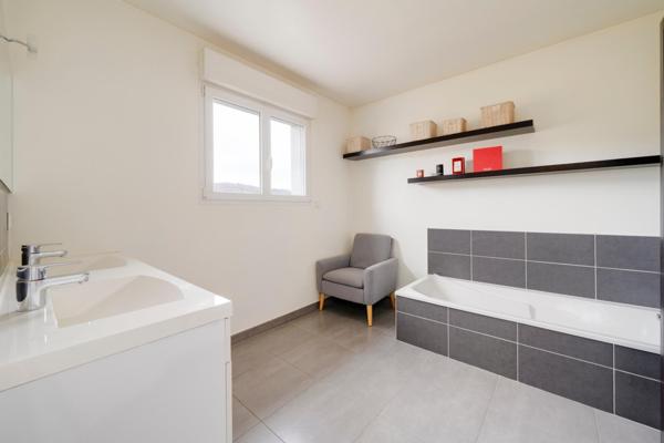 Maison de 160 m², 4 chambres sur une parcelle de 1392m2