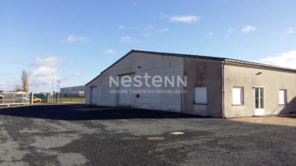 Local d activite avec terrain constructible.  Zone industrielle de Mer