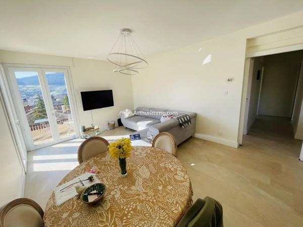 Location Appartement 3 pièces 70 m2 à Millau