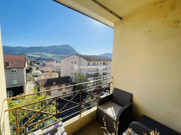 Location Appartement 3 pièces 70 m2 à Millau
