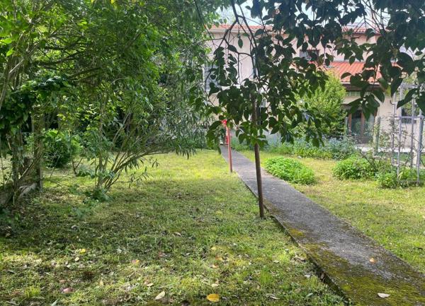 Maison à louer    4 pièces • 77,80 m2 Bordeaux