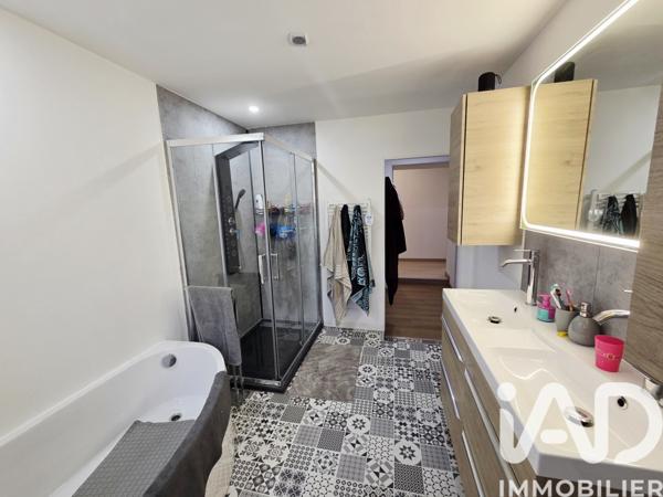 Maison à vendre 5 pièces 191 m² Vouillé