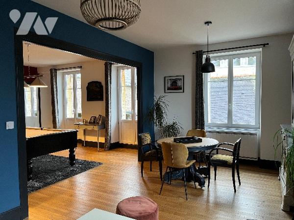 DINAN centre - Appartement rénové de 2 chambres d'environ 113m²