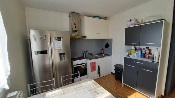 APPARTEMENT T3, avec balcon et garage , Annonay / limite Davézieux