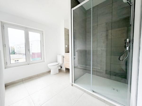 Maison entièrement rénovée - 3 chambres - Jardin plein sud - Saint-Pavin