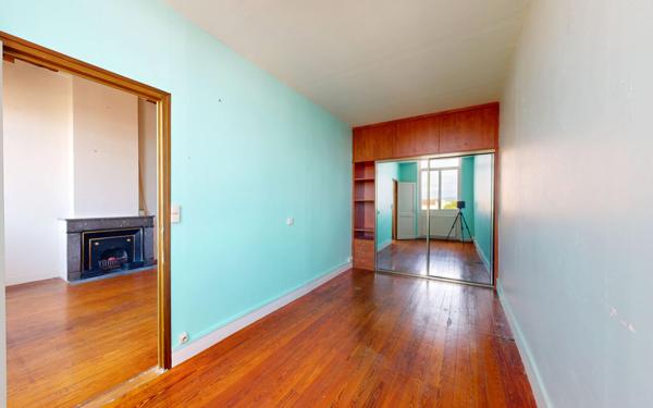 Appartement à vendre    2 pièces • 66,71 m2 Lyon 4