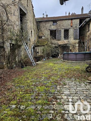 Maison de village 7 pièces de 198 m² à Champlitte (70600)