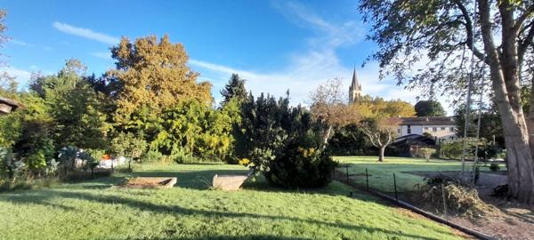 Maison 4 Pièces 111 m² à Nogaro (32) avec garage et jardin