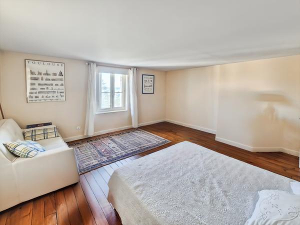 Auch (32000) Maison Bourgeoise T6 de 208m2 avec cour - Auch centre haute ville