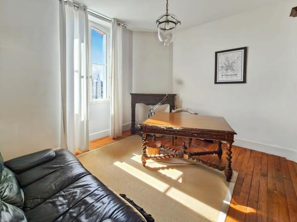 Auch (32000) Maison Bourgeoise T6 de 208m2 avec cour - Auch centre haute ville