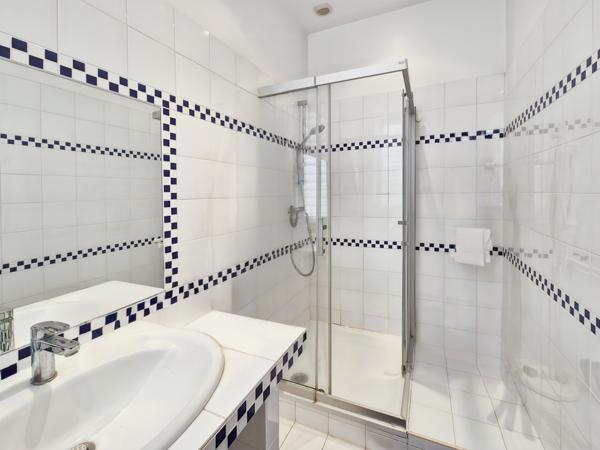 Auch (32000) Maison Bourgeoise T6 de 208m2 avec cour - Auch centre haute ville