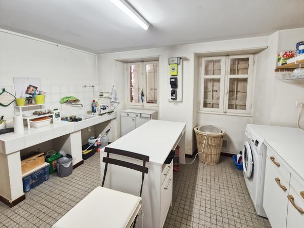 Auch (32000) Maison Bourgeoise T6 de 208m2 avec cour - Auch centre haute ville