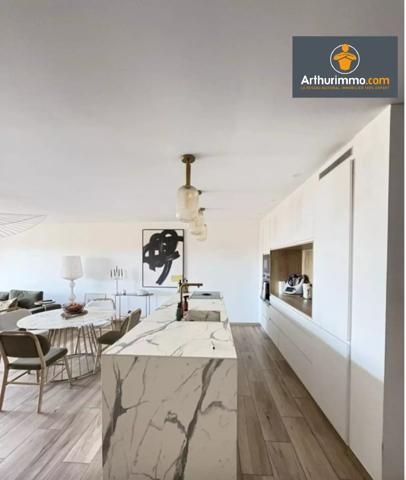 Vente                                                      Appartement
                        
                     3 pièces                      106 m2                     à Porticcio