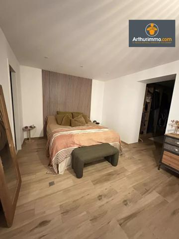Vente                                                      Appartement
                        
                     3 pièces                      106 m2                     à Porticcio