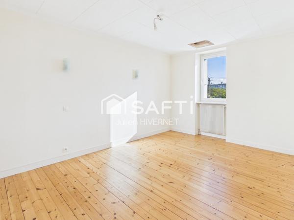 ENSEMBLE IMMOBILIER DE 3 LOTS  246 m²