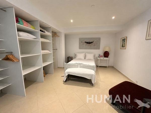 Maison 648 750 € La Roque-d'Anthéron 6 p 202 m² DPE B